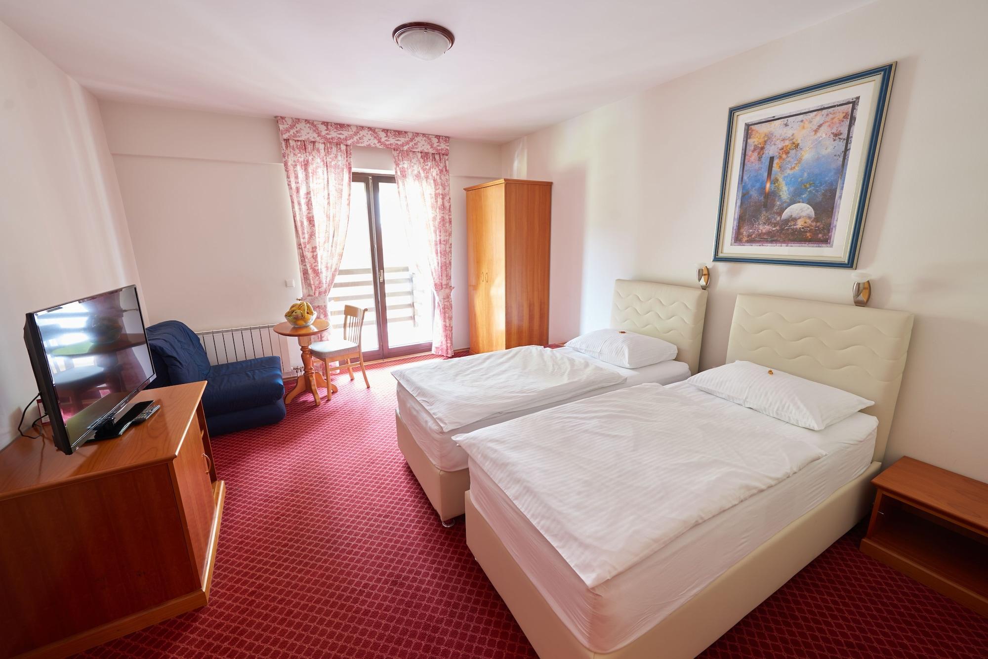 Hotel Pahuljica Vlasic Εξωτερικό φωτογραφία